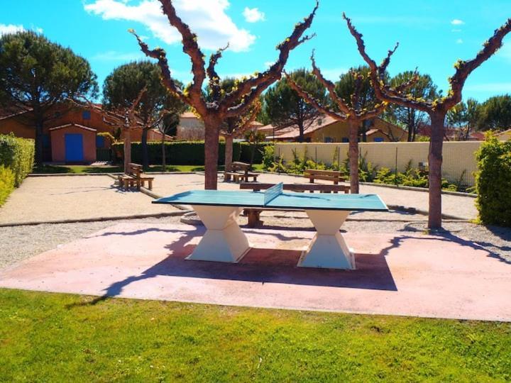 Le Jardin Des Alpilles Villa Eyguières Exteriör bild